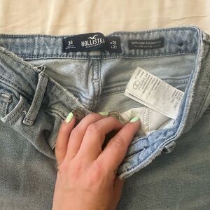 Hollister ultra-high rise mom jeans